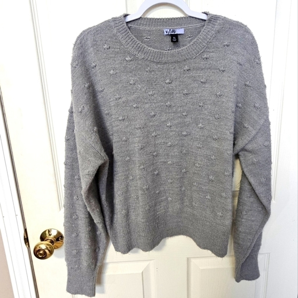 Vylette Long‎ Sleeve Sweater Extra Large